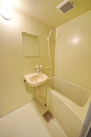 アドニスイーストの物件内観写真